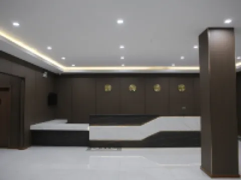 Heyue Hotel โรงแรมในดูชานเบ