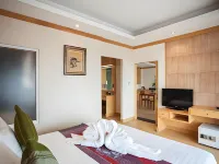 Royal Nakhara Hotel and Convention Centre Hotels in der Nähe von Wat Pho Chai