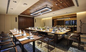 Jinshuo Holiday Hotel