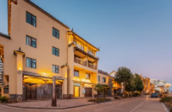 Yifang Yiren at Shuifang Garden Half Mountain Lake View Hotel (Fuxian Lake Guanglong Town Branch)