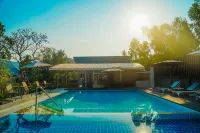 Luna Hut Resort HuaHin