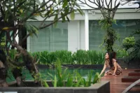 Hotel Santika Bogor - piscina