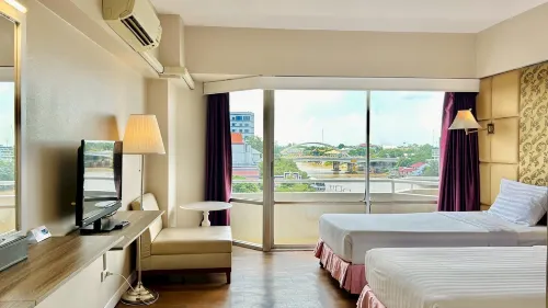 Ayothaya Riverside Hotel