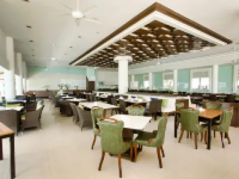 The Cha Am Methavalai Hotel チャアムのホテル