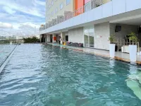 Harris Hotel Samarinda - Pools