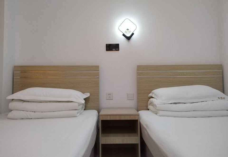 Jinyuan Village Hotel