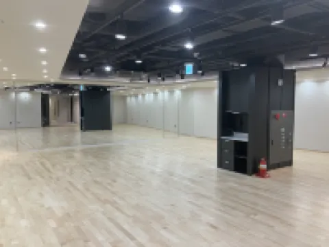 โฮมส์ เรด มยองดง