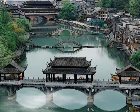 YIQUAN RIVERVIEW B&B (TUO RIVER, YUNQIAO) Hotels in Fenghuang County