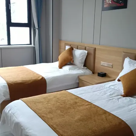 Huangling Longxuan Hotel Отели в г. Хуанлинсянь