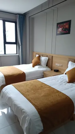 Huangling Longxuan Hotel Отели в г. Хуанлинсянь