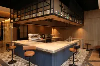 Four Points by Sheraton Yining - bar