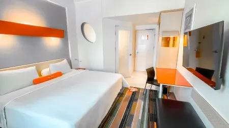 Harris Hotel & Convention Festival Citylink Bandung Отели рядом с достопримечательностью «Jalan Pasar Induk Caringin»