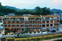 Eternal Love Across Three Lifetime-Art Homestay in Fenghuang Ancient Town Hotels in Fenghuang