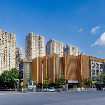 Wanhua Boutique Business Hotel (Tongde Plaza Branch, Kunming Baiyun Road Metro Station) โรงแรมใกล้ถนนไป๋หยุน