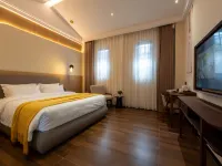 Longjiang Years Hot Spring Hotel Hotels near Minnan Normal University
