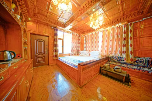 Zha Ga Na Jixiang Shicheng Chinese Inn