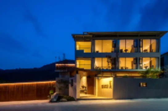 Hailuogou Yunman Warm Resort Hotel