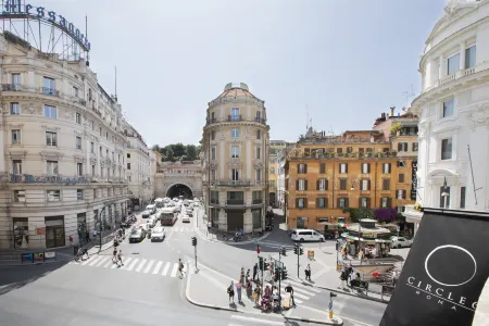 Circle6 Rome Отели рядом с достопримечательностью «Case Romane del Celio»