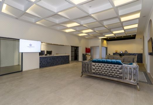 초를루 테멜 호텔