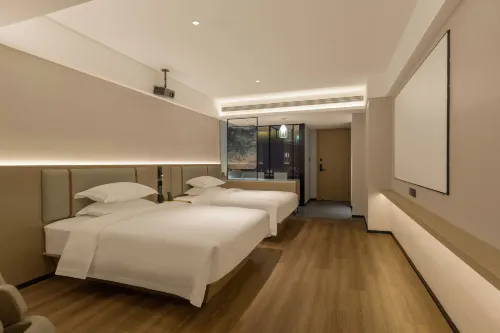 Guipu Xuanyu Hotel (Nanyang Bridge, Lan-Nan Expressway - Xu-Ping-NanExpressway Exit Branch)