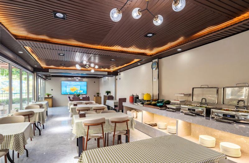 Elong Anyun Hotel (Yantai Penglai Oulebao Menghuan World) photo 3