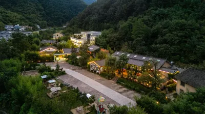 Yangpo Yard Hotels near First Draftage of Zhashui Canyon