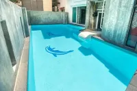 Beehive Phuket Old Town Hostel