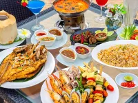 Golden Tulip Pattaya Beachfront Resort Hotels in Bang Lamung