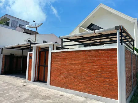 Yustien Homestay Jogja 3 Bedroom