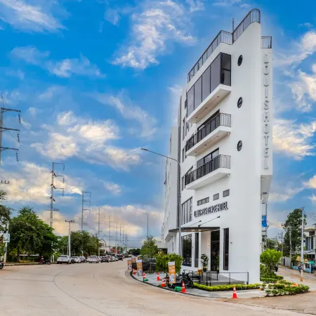 Louis Residence Hotel Отели в г. Накхонратчасима