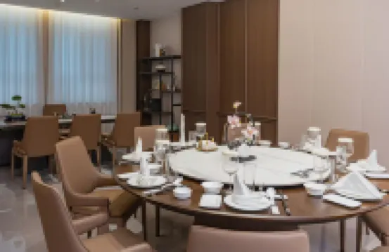 長春紅事會ビジネスホテル