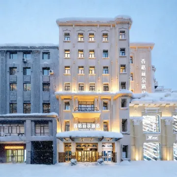 Chandelier Hotel