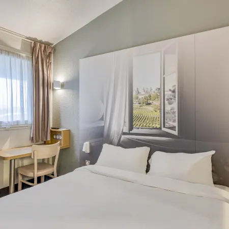 B&B HOTEL Bordeaux Mérignac Hôtel de Ville