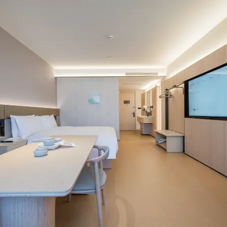 Quanji Hotel (Yichun Municipal Government)