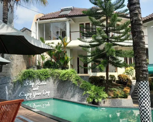 Aleyra Hotel and Villa's Garut Hotels near Rumah Makan Cibiuk