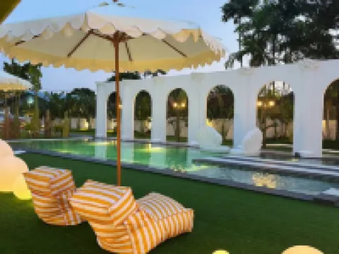 The Luxurious 2080 @ Casa Villa โรงแรมใน