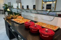 Oriente Atiram - breakfast