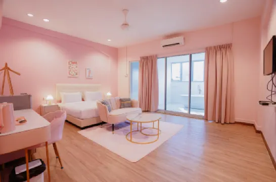 Palette Pink Cabana George Town 光大建築群附近的飯店