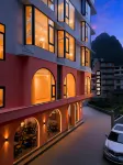 Sweetheart Family Resort Hotel (Yangshuo West Street Shili Gallery)