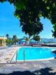 Emmalyn’s Paradise Resort のホテル