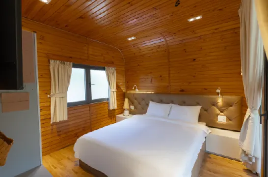 Sim Forest Resort Hotels near Ong Lang