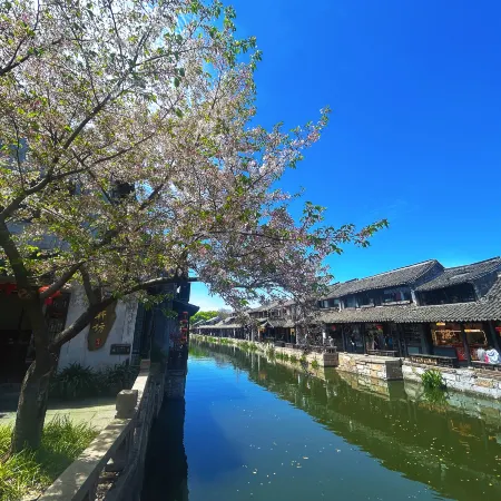 Xitang Yunlaiji Riverside Art Hotel (Xitang Guzhen Store)