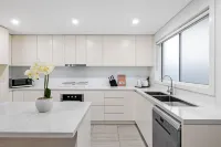 Cozy Private Rooms – Next to Bus Station & Shops
