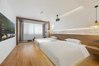  CloudDream Forest Hotel