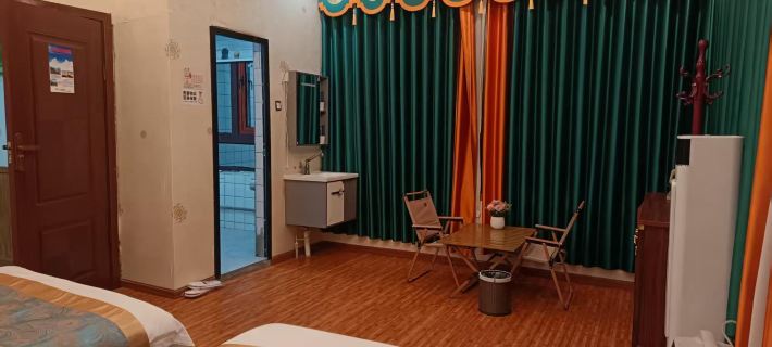 Guanshan Youyun Homestay Hotels in Lhozhag