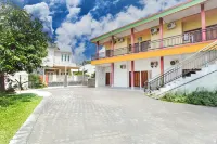 Hotel O Oteng Stay - parking