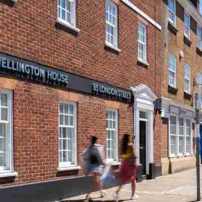 Wellington House Hotel Exterior