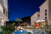 Floral Hotel·Banjiao Village Wild Luxury Retreat along the Southern Anhui "Sichuan-Highway - Pools