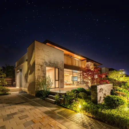 Lanjing Private Hot Spring Resort Villa with Double Pools, Jinshitan, Dalian