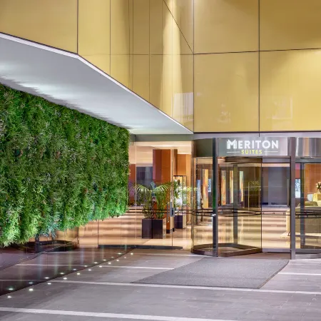 Meriton Suites Campbell Street